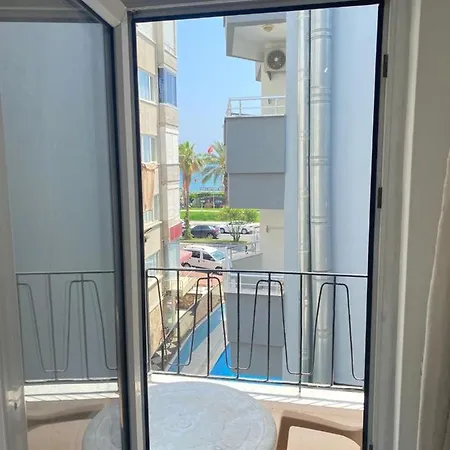 Respect 公寓式酒店 阿拉尼亚