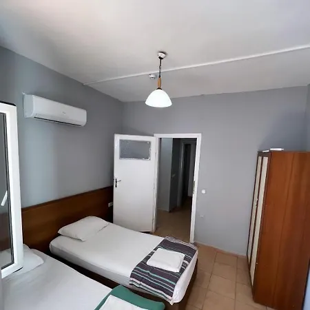 Respect 公寓式酒店 阿拉尼亚