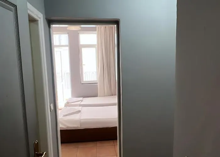 Respect Аланія